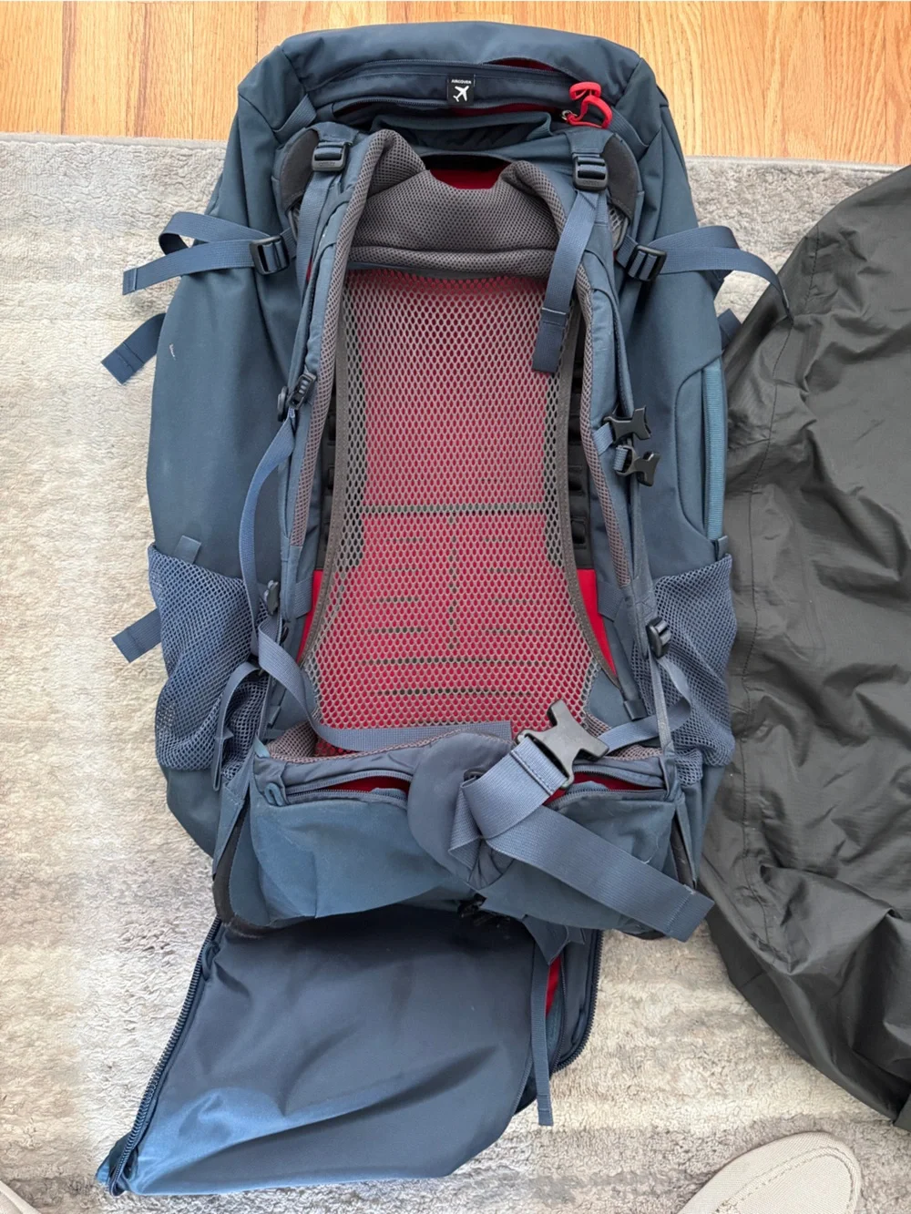 OSPREY Farpoint Trek 55L Backpack - Muted Space Blue w Red Accents